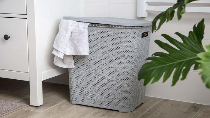 Корзины для белья из пластика